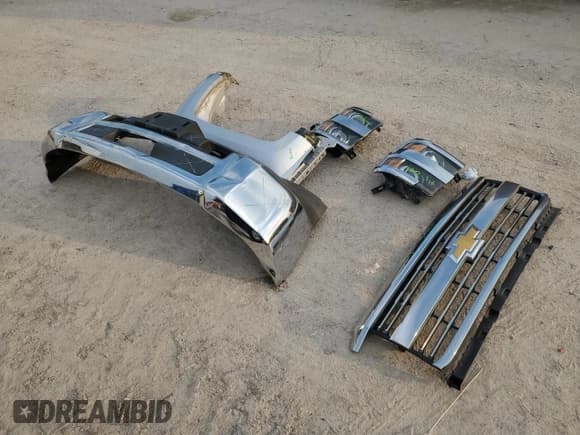 ✅ 2017 Chevrolet Silverado 2500HD LT • VIN: 1GC1KVEG2HF101471 • Lot: 46474815. Listed on Copart with 213,086 mi. Free auction sales archive from the USA and detailed vehicle history report at DreamBid. Image 12.