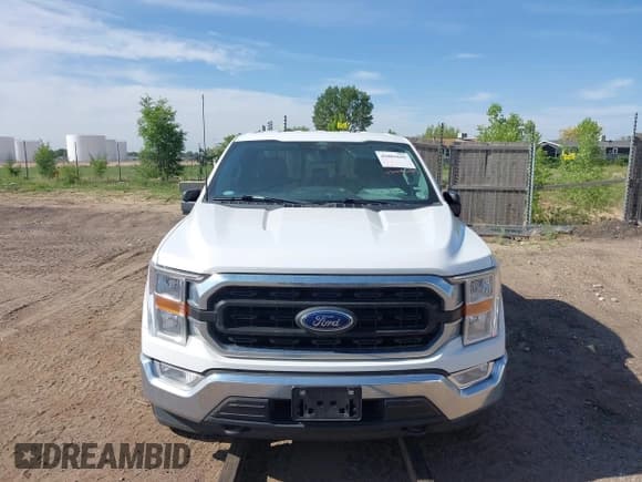 ✅ 2021 Ford F-150 XL • VIN: 1FTFX1E84MKE55115 • Lot: 42081695. Wystawiony na IAAI z przebiegiem 115 219 mil. Bezpłatny archiwum sprzedaży aukcyjnych z USA i szczegółowy raport historii pojazdu na DreamBid. Zdjęcie 6.