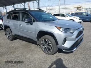 ✅ 2021 Toyota RAV4 XSE • VIN: JTMFB3FV7MD055360 • Лот: 40798288. Опубликован ранее на IAAI с пробегом 20 157 миль. Бесплатный доступ к архиву аукционных продаж из США и подробный отчёт об истории автомобиля на DreamBid. Изображение 1.