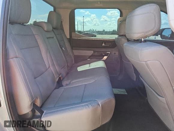 ✅ 2023 Toyota Tundra Limited • VIN: 5TFJA5DB6PX087527 • Lot: 86500195. Listed on Copart with 61,948 mi. Free auction sales archive from the USA and detailed vehicle history report at DreamBid. Image 10.