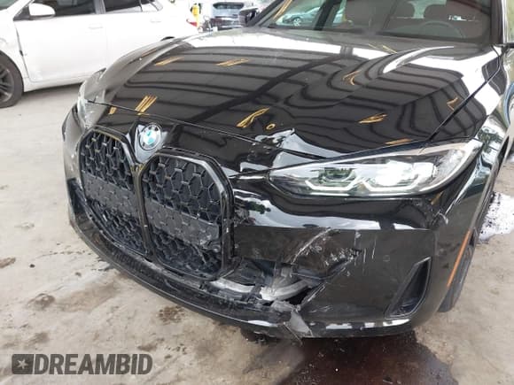 ✅ 2023 BMW 4 Series 430i xDrive • VIN: WBA73AV09PFM81696 • Lot: 43368678. Listed on IAAI with 27,816 mi. Free auction sales archive from the USA and detailed vehicle history report at DreamBid. Image 6.