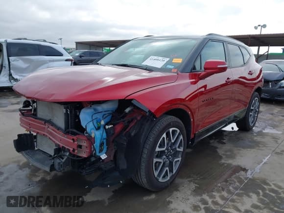 ✅ 2024 Chevrolet Blazer RS • VIN: 3GNKBERS5RS184241 • Lot: 41408120. Listed on IAAI with 11,857 mi. Free auction sales archive from the USA and detailed vehicle history report at DreamBid. Image 20.