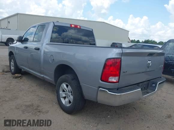 2024 Ram 1500 SLT z VIN 1C6RR7GG8RS124714, wystawiony jako IAAI lot #43207484 z przebiegiem 51 600 mil mil oraz . Historia ofert i sprzedaży dostępna na DreamBid. Obrazek 3.