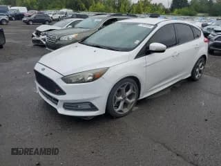 ✅ 2016 Ford Focus ST • VIN: 1FADP3L95GL374515 • Lot: 71814495. Listed on Copart with 108,841 mi. Free auction sales archive from the USA and detailed vehicle history report at DreamBid. Image 1.