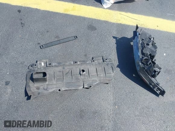 ✅ 2022 Honda CR-V Special Edition • VIN: 7FARW1H75NE006354 • Lot: 42210221. Wystawiony na IAAI z przebiegiem 24 128 mil. Bezpłatny archiwum sprzedaży aukcyjnych z USA i szczegółowy raport historii pojazdu na DreamBid. Zdjęcie 12.