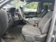 ✅ 2019 Chevrolet Silverado 1500 Custom Trail Boss • VIN: 1GCPYCEF7KZ240294 • Lot: 65943354. Wystawiony na Copart z przebiegiem 35 152 mil. Bezpłatny archiwum sprzedaży aukcyjnych z USA i szczegółowy raport historii pojazdu na DreamBid. Zdjęcie 7.