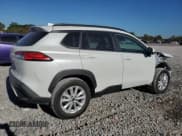 ✅ 2023 Toyota Corolla Cross LE • VIN: 7MUCAAAG0PV057503 • Lot: 82383675. Wystawiony na Copart z przebiegiem 20 258 mil. Bezpłatny archiwum sprzedaży aukcyjnych z USA i szczegółowy raport historii pojazdu na DreamBid. Zdjęcie 3.