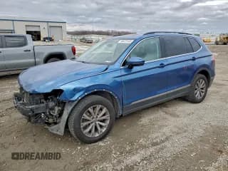 ✅ 2018 Volkswagen Tiguan SEL • VIN: 3VV2B7AX6JM050649 • Лот: 95673145. Опубликован ранее на Copart с пробегом 149 950 миль. Бесплатный доступ к архиву аукционных продаж из США и подробный отчёт об истории автомобиля на DreamBid. Изображение 1.