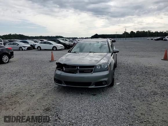 ✅ 2013 Dodge Avenger SXT • VIN: 1C3CDZCG6DN772854 • Lot: 81129705. Listed on Copart with 70,700 mi. Free auction sales archive from the USA and detailed vehicle history report at DreamBid. Image 13.