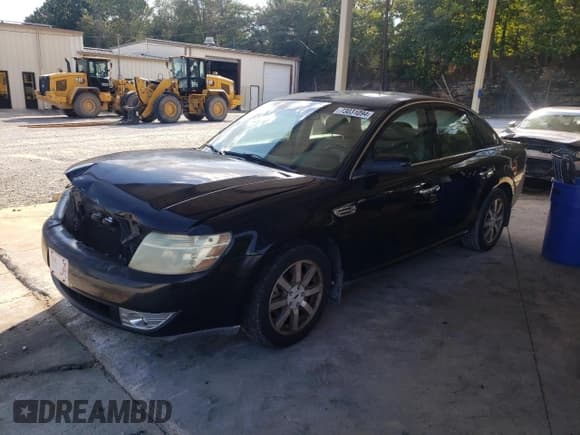 ✅ 2008 Ford Taurus SEL • VIN: 1FAHP24W08G163586 • Лот: 73031094. Опубликован ранее на Copart с пробегом 186 034 миль. Бесплатный доступ к архиву аукционных продаж из США и подробный отчёт об истории автомобиля на DreamBid. Изображение 1.