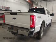 ✅ 2024 Ford F-250 XL • VIN: 1FT7W2BTXRED57136 • Lot: 43162846. Wystawiony na IAAI z przebiegiem 44 979 mil. Bezpłatny archiwum sprzedaży aukcyjnych z USA i szczegółowy raport historii pojazdu na DreamBid. Zdjęcie 4.