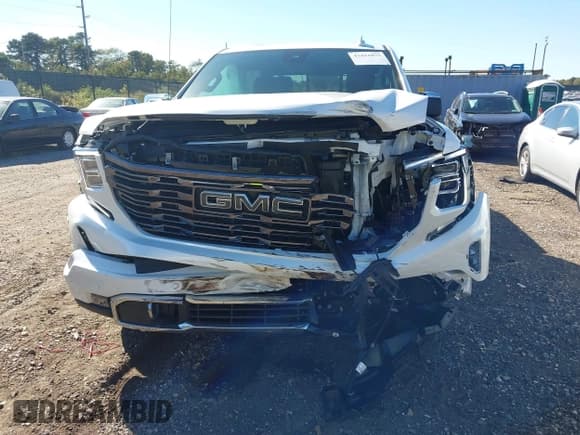 ✅ 2025 GMC Sierra 1500 Denali Ultimate • VIN: 1GTUUHE89SZ160900 • Лот: 43421077. Опубликован ранее на IAAI с пробегом 6 086 миль. Бесплатный доступ к архиву аукционных продаж из США и подробный отчёт об истории автомобиля на DreamBid. Изображение 6.