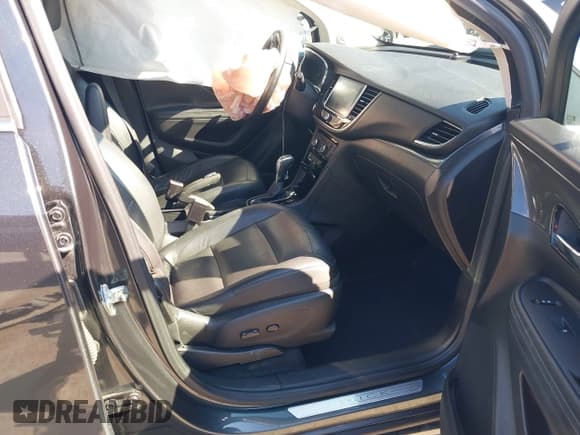 ✅ 2018 Buick Encore Essence • VIN: KL4CJGSB1JB532701 • Lot: 43462038. Listed on IAAI with Not provided. Free auction sales archive from the USA and detailed vehicle history report at DreamBid. Image 5.