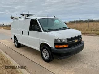 ✅ 2020 Chevrolet Express Cargo • VIN: 1GCWGAFP9L1210191 • Lot: 94977915. Listed on Copart with 180,894 mi. Free auction sales archive from the USA and detailed vehicle history report at DreamBid. Image 1.