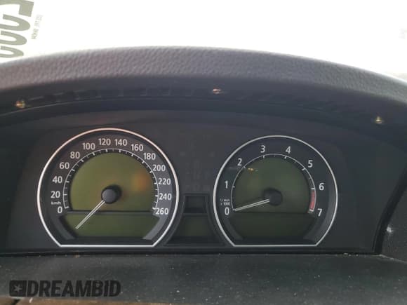 ✅ 2008 BMW 7 Series 750i • VIN: WBAHL83528DT11351 • Lot: 69042335. Listed on Copart with 118,203 mi. Free auction sales archive from the USA and detailed vehicle history report at DreamBid. Image 9.