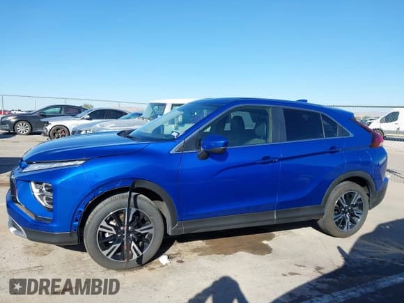 ✅ 2025 Mitsubishi Eclipse Cross SE • VIN: JA4ATWAA5SZ048415 • Lot: 43805742. Listed on IAAI with 7,122 mi. Free auction sales archive from the USA and detailed vehicle history report at DreamBid. Image 14.