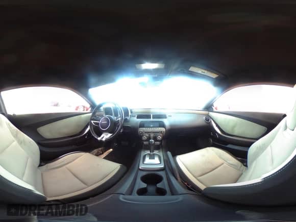 2011 Chevrolet Camaro 1LT z VIN 2G1FB1ED2B9168150, wystawiony jako IAAI lot #43295127 z przebiegiem 134 027 mil mil oraz . Historia ofert i sprzedaży dostępna na DreamBid. Obrazek 18.