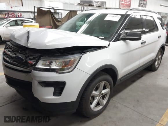 ✅ 2018 Ford Explorer • VIN: 1FM5K7B87JGA98444 • Lot: 42996968. Wystawiony na IAAI z przebiegiem 62 107 mil. Bezpłatny archiwum sprzedaży aukcyjnych z USA i szczegółowy raport historii pojazdu na DreamBid. Zdjęcie 17.