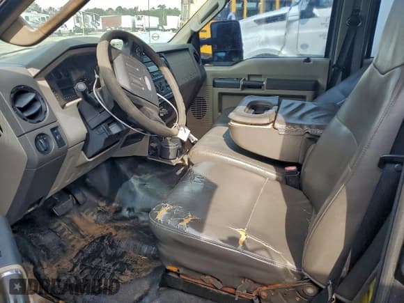 ✅ 2010 Ford F-350 XL • VIN: 1FTWW3BR4AEA50894 • Lot: 93806815. Listed on Copart with 269,589 mi. Free auction sales archive from the USA and detailed vehicle history report at DreamBid. Image 7.