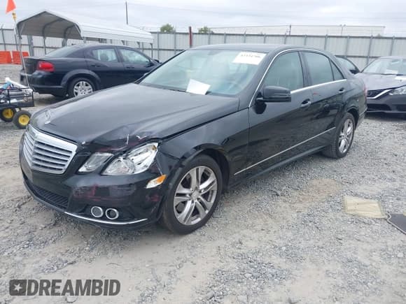 ✅ 2011 Mercedes-Benz E 350 Sport • VIN: WDDHF5GBXBA395555 • Lot: 43334706. Listed on IAAI with 198,990 mi. Free auction sales archive from the USA and detailed vehicle history report at DreamBid. Image 2.