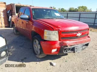 ✅ 2008 Chevrolet Silverado 1500 1LT • VIN: 2GCEC13J681206561 • Lot: 43455813. Listed on IAAI with 189,598 mi. Free auction sales archive from the USA and detailed vehicle history report at DreamBid. Image 1.