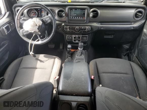 ✅ 2021 Jeep Gladiator Willys • VIN: 1C6HJTAG3ML571104 • Lot: 84027255. Listed on Copart with 91,135 mi. Free auction sales archive from the USA and detailed vehicle history report at DreamBid. Image 8.