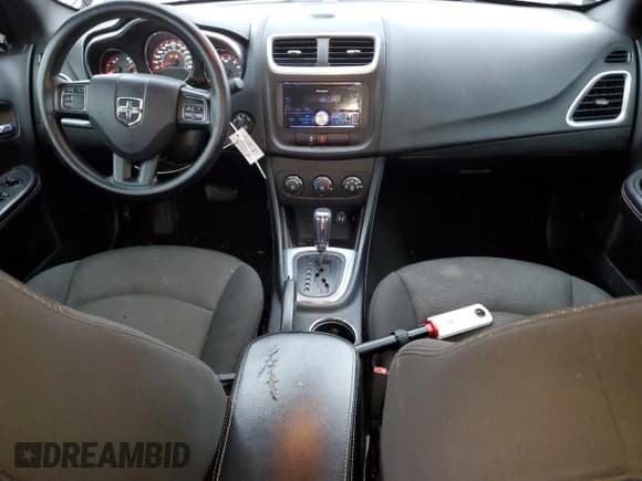 ✅ 2013 Dodge Avenger SE • VIN: 1C3CDZAB0DN753482 • Лот: 80434064. Опубликован ранее на Copart с пробегом 206 848 миль. Бесплатный доступ к архиву аукционных продаж из США и подробный отчёт об истории автомобиля на DreamBid. Изображение 8.