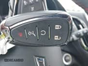 ✅ 2024 Chevrolet Equinox RS • VIN: 3GNAXWEGXRL215398 • Lot: 43003309. Wystawiony na IAAI z przebiegiem 8 929 mil. Bezpłatny archiwum sprzedaży aukcyjnych z USA i szczegółowy raport historii pojazdu na DreamBid. Zdjęcie 11.