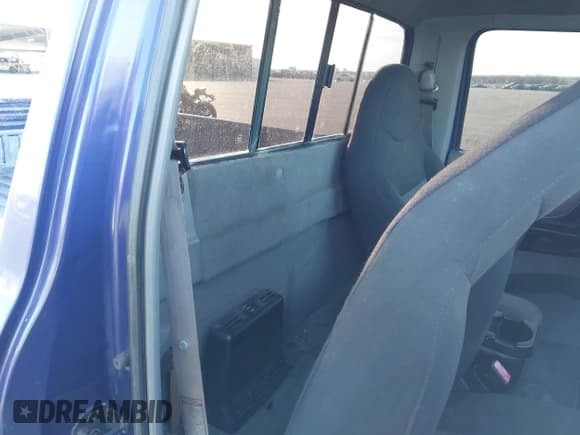 ✅ 1997 Ford Ranger XLT • VIN: 1FTCR10A1VUA38791 • Lot: 43797016. Listed on IAAI with 183,782 mi. Free auction sales archive from the USA and detailed vehicle history report at DreamBid. Image 8.