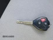 ✅ 2013 Toyota Yaris LE • VIN: JTDKTUD32DD563433 • Lot: 43745320. Wystawiony na IAAI z przebiegiem 165 136 mil. Bezpłatny archiwum sprzedaży aukcyjnych z USA i szczegółowy raport historii pojazdu na DreamBid. Zdjęcie 11.