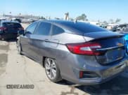 ✅ 2019 Honda Clarity • VIN: JHMZC5F19KC001305 • Лот: 43117833. Опубликован ранее на IAAI с пробегом 141 811 миль. Бесплатный доступ к архиву аукционных продаж из США и подробный отчёт об истории автомобиля на DreamBid. Изображение 3.