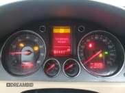 ✅ 2007 Volkswagen Passat 2.0T • VIN: WVWTK73C77E007885 • Лот: 84497884. Опубликован ранее на Copart с пробегом 165 286 миль. Бесплатный доступ к архиву аукционных продаж из США и подробный отчёт об истории автомобиля на DreamBid. Изображение 9.