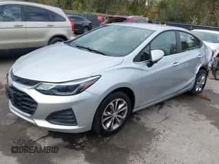 2019 Chevrolet Cruze LT с VIN 1G1BE5SMXK7130670, выставлен на аукционе IAAI как лот 43435421 с пробегом 110 472 миль миль и . История ставок и продаж доступна на DreamBid. Изображение 2.