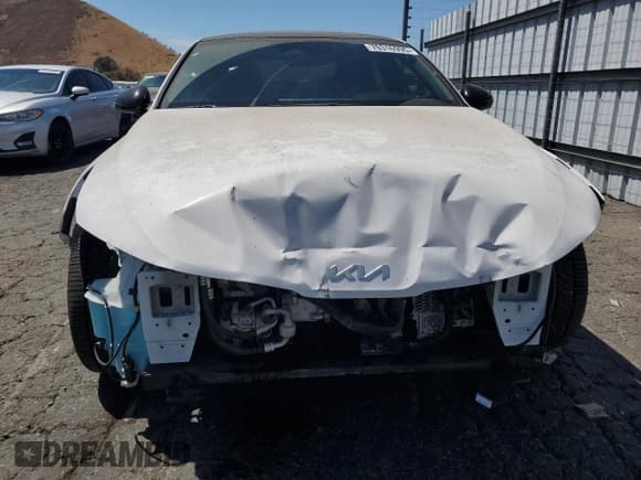 ✅ 2022 Kia K5 GT • VIN: 5XXG44J85NG134345 • Lot: 70316995. Wystawiony na Copart z przebiegiem 58 363 mil. Bezpłatny archiwum sprzedaży aukcyjnych z USA i szczegółowy raport historii pojazdu na DreamBid. Zdjęcie 5.