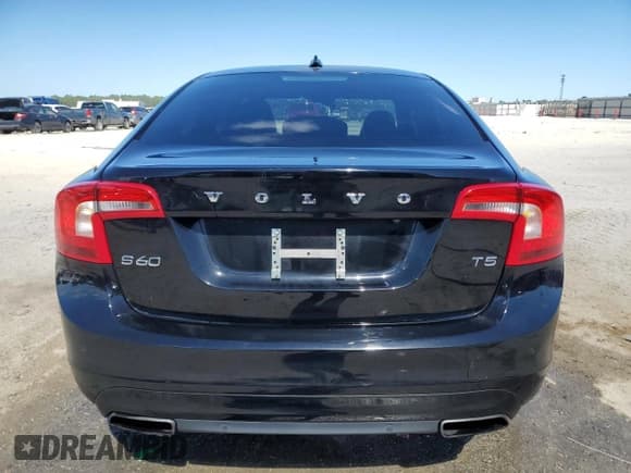 ✅ 2015 Volvo S60 T5 Drive-E Premier Plus • VIN: YV140MFC5F1314511 • Lot: 86792515. Listed on Copart with 92,863 mi. Free auction sales archive from the USA and detailed vehicle history report at DreamBid. Image 6.