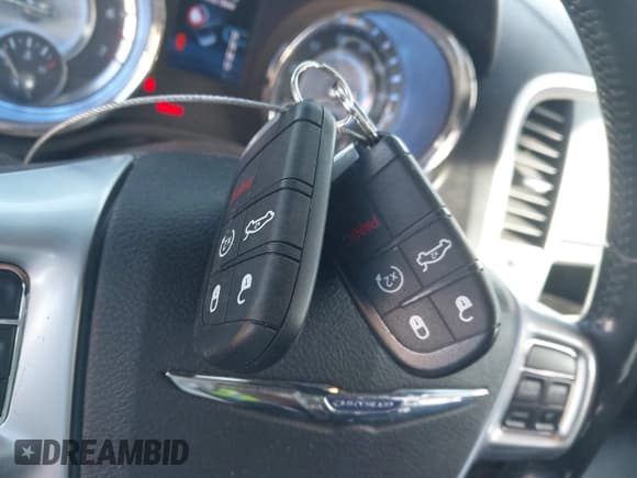 ✅ 2012 Chrysler 300 Limited • VIN: 2C3CCACG3CH168030 • Lot: 43693517. Listed on IAAI with 157,752 mi. Free auction sales archive from the USA and detailed vehicle history report at DreamBid. Image 11.