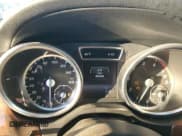 ✅ 2014 Mercedes-Benz M 550 • VIN: 4JGDA7DB4EA341790 • Lot: 92565305. Wystawiony na Copart z przebiegiem 85 404 mil. Bezpłatny archiwum sprzedaży aukcyjnych z USA i szczegółowy raport historii pojazdu na DreamBid. Zdjęcie 9.