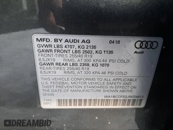 ✅ 2018 Audi Q3 Premium • VIN: WA1BCCFS2JR034913 • Lot: 69165622. Wystawiony na Copart z przebiegiem Nie podano. Bezpłatny archiwum sprzedaży aukcyjnych z USA i szczegółowy raport historii pojazdu na DreamBid. Zdjęcie 15.