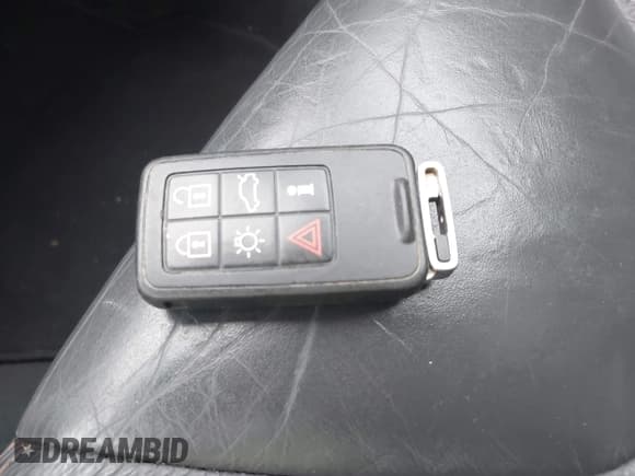 ✅ 2012 Volvo XC60 3.0L • VIN: YV4902DZ3C2286055 • Lot: 43583058. Listed on IAAI with 197,061 mi. Free auction sales archive from the USA and detailed vehicle history report at DreamBid. Image 11.