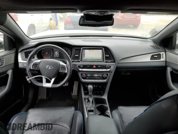 ✅ 2019 Hyundai Sonata Limited • VIN: 5NPE34AB5KH805423 • Лот: 46160493. Опубликован ранее на Copart с пробегом 59 915 миль. Бесплатный доступ к архиву аукционных продаж из США и подробный отчёт об истории автомобиля на DreamBid. Изображение 8.