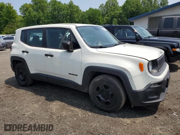 ✅ 2015 Jeep Renegade Sport • VIN: ZACCJAAH0FPB74292 • Lot: 60293535. Listed on Copart with 104,862 mi. Free auction sales archive from the USA and detailed vehicle history report at DreamBid. Image 4.