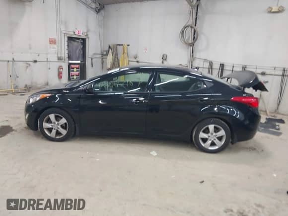 2013 Hyundai Elantra Limited с VIN 5NPDH4AE2DH355756, выставлен на аукционе IAAI как лот 43409718 с пробегом 125 551 миль миль и . История ставок и продаж доступна на DreamBid. Изображение 14.