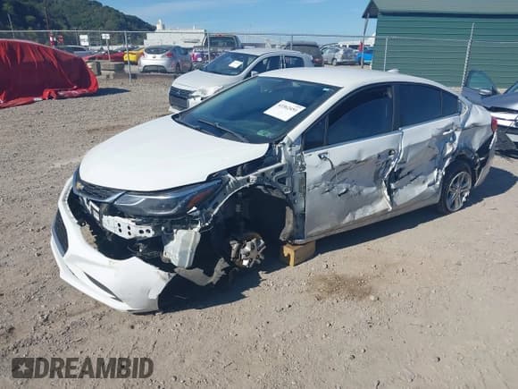 ✅ 2017 Chevrolet Cruze LT • VIN: 1G1BE5SM3H7281570 • Лот: 43362451. Опубликован ранее на IAAI с пробегом 93 193 миль. Бесплатный доступ к архиву аукционных продаж из США и подробный отчёт об истории автомобиля на DreamBid. Изображение 2.