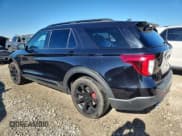 ✅ 2021 Ford Explorer ST • VIN: 1FM5K8GC7MGB02189 • Lot: 86182645. Wystawiony na Copart z przebiegiem 61 554 mil. Bezpłatny archiwum sprzedaży aukcyjnych z USA i szczegółowy raport historii pojazdu na DreamBid. Zdjęcie 2.