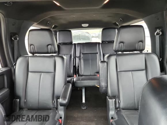 ✅ 2015 Ford Expedition Max Limited • VIN: 1FMJK2AT6FEF08645 • Lot: 81501055. Wystawiony na Copart z przebiegiem 135 301 mil. Bezpłatny archiwum sprzedaży aukcyjnych z USA i szczegółowy raport historii pojazdu na DreamBid. Zdjęcie 10.