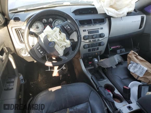 ✅ 2011 Ford Focus SES • VIN: 1FAHP3GN4BW160387 • Лот: 82663595. Опубликован ранее на Copart с пробегом 151 302 миль. Бесплатный доступ к архиву аукционных продаж из США и подробный отчёт об истории автомобиля на DreamBid. Изображение 8.