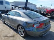 ✅ 2012 Audi S5 Premium Plus • VIN: WAUCVAFR1CA003754 • Lot: 41492517. Wystawiony na IAAI z przebiegiem 116 082 mil. Bezpłatny archiwum sprzedaży aukcyjnych z USA i szczegółowy raport historii pojazdu na DreamBid. Zdjęcie 3.