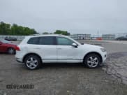 ✅ 2012 Volkswagen Touareg Sport • VIN: WVGEF9BP0CD006506 • Lot: 42355432. Wystawiony na IAAI z przebiegiem 175 346 mil. Bezpłatny archiwum sprzedaży aukcyjnych z USA i szczegółowy raport historii pojazdu na DreamBid. Zdjęcie 13.