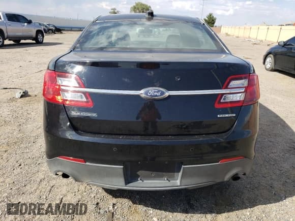 ✅ 2016 Ford Police Interceptor • VIN: 1FAHP2L80GG147664 • Lot: 70564474. Wystawiony na Copart z przebiegiem 155 135 mil. Bezpłatny archiwum sprzedaży aukcyjnych z USA i szczegółowy raport historii pojazdu na DreamBid. Zdjęcie 6.