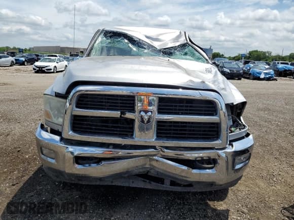 ✅ 2012 Ram 2500 SLT • VIN: 3C6TD5DT2CG184738 • Lot: 64997615. Wystawiony na Copart z przebiegiem Nie podano. Bezpłatny archiwum sprzedaży aukcyjnych z USA i szczegółowy raport historii pojazdu na DreamBid. Zdjęcie 5.